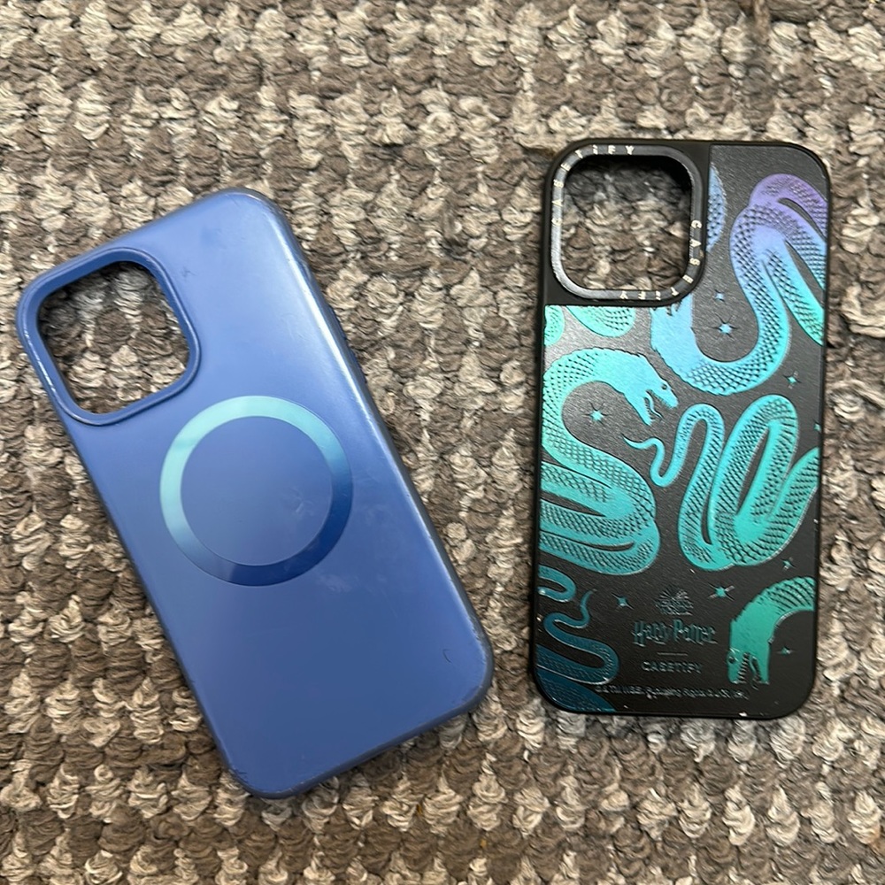 Used case Combo for IPhone 13 Pro Max Casetify and Ottetbox